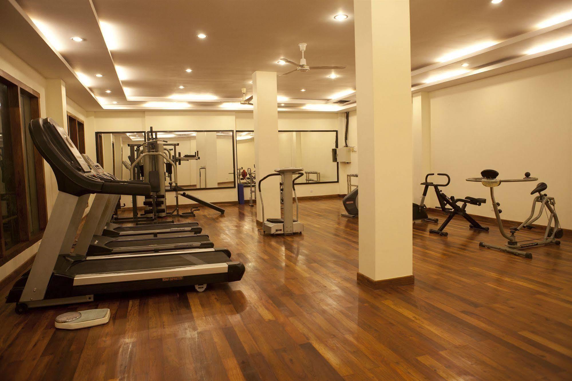 Royal Empire Premium Hotel Siem Reap Facilități foto